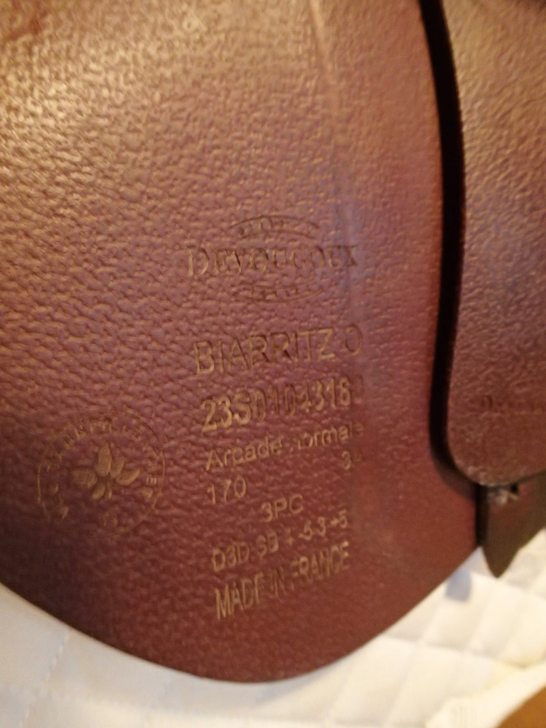 17" Devoucoux Biarritz O Saddle - Full Buffalo - 2023 - 3A Flaps - 4.5" dot to dot (081)