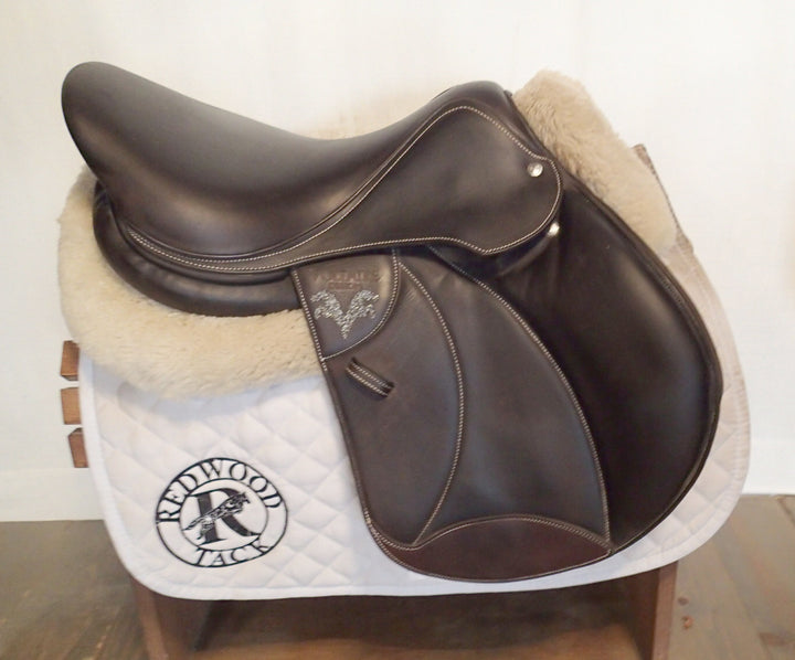17" Voltaire Stuttgart Saddle - Full Buffalo - 2022 - 2A Flaps - 4.75" dot to dot - Pro Panels (083)