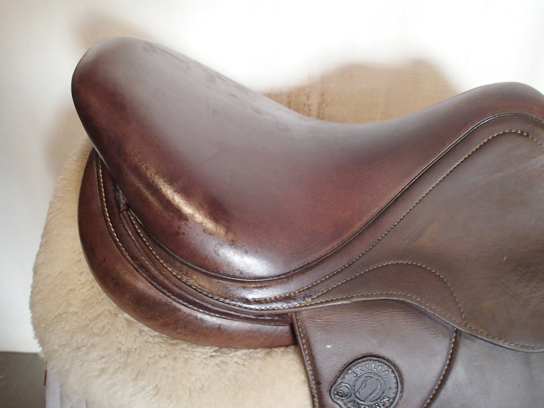 16.5" Antares Skylla Saddle - Full Buffalo - 2021 - 1N Flaps - 5" dot to dot (086)