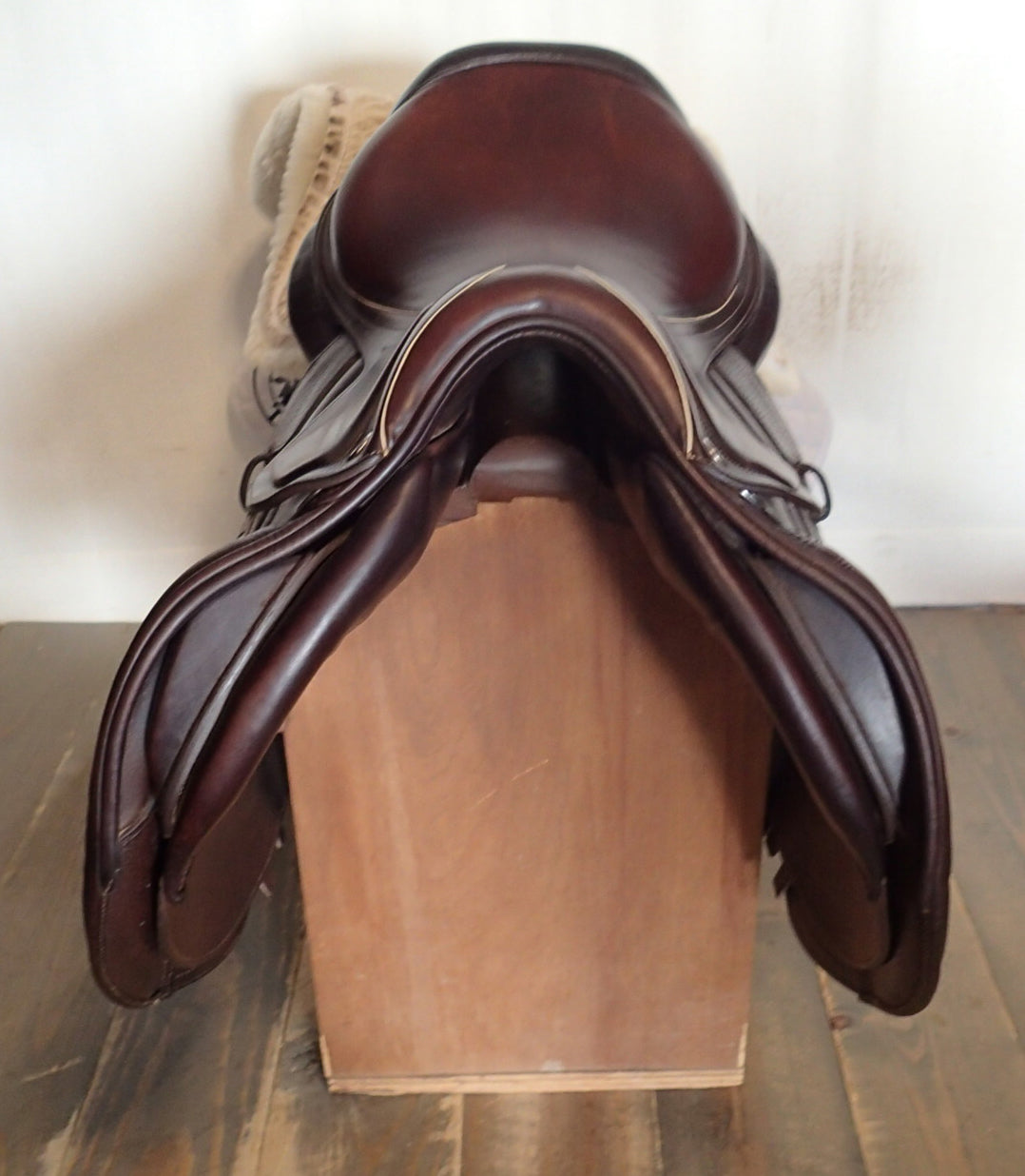 17.5" CWD Mademoiselle 2Gs Saddle - Full Buffalo - 2020 - 2L Flaps - SE32 - Pro Panels (088)