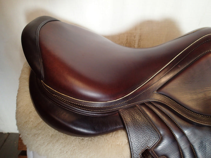 17.5" CWD Mademoiselle 2Gs Saddle - Full Buffalo - 2020 - 2L Flaps - SE32 - Pro Panels (088)