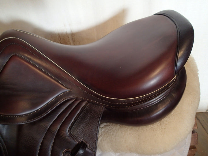 17.5" CWD Mademoiselle 2Gs Saddle - Full Buffalo - 2020 - 2L Flaps - SE32 - Pro Panels (088)