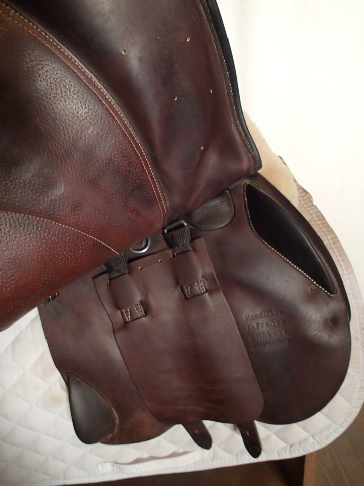 17" Voltaire Palm Beach Saddle - Full Buffalo - 2021 - 3A Flaps - 4.75" dot to dot - FIN Panels (089)