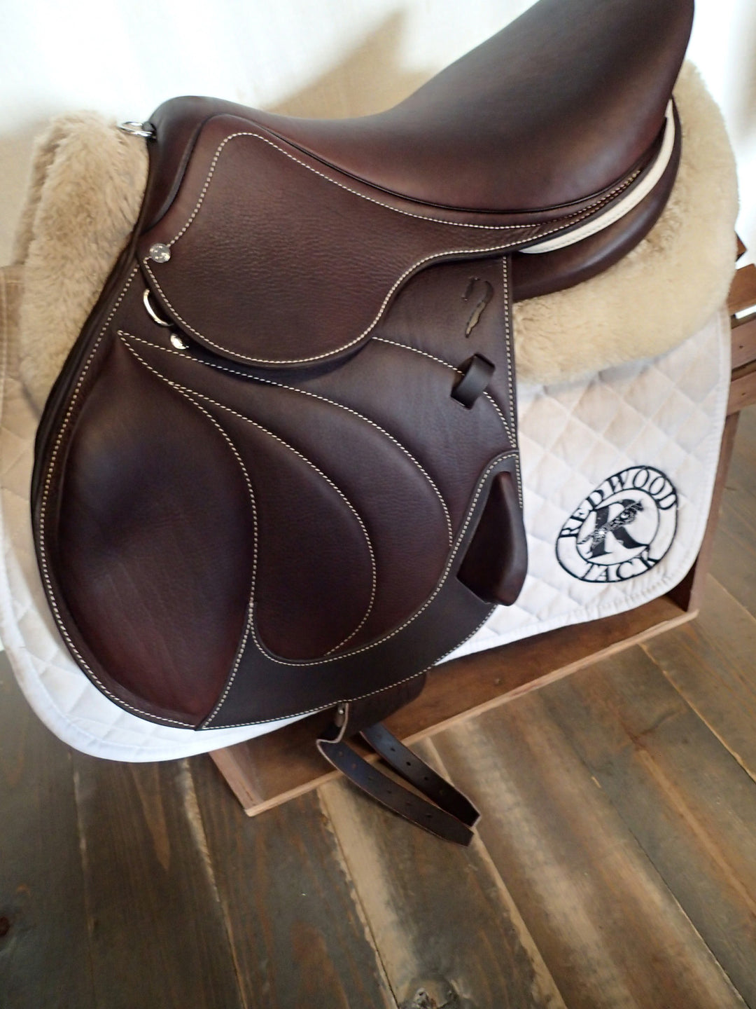 17" Antares Active + Monoflap Saddle - BRAND NEW - Full Buffalo - 2025 - 2AB Flaps - 4.5" dot to dot (093)