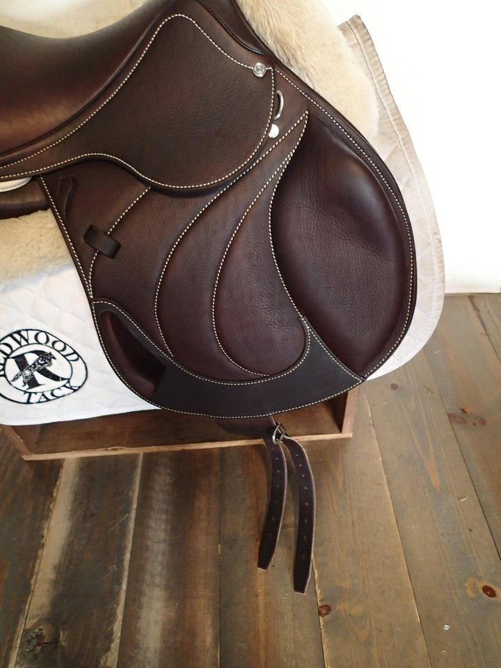 17" Antares Active + Monoflap Saddle - BRAND NEW - Full Buffalo - 2025 - 2AB Flaps - 4.5" dot to dot (093)