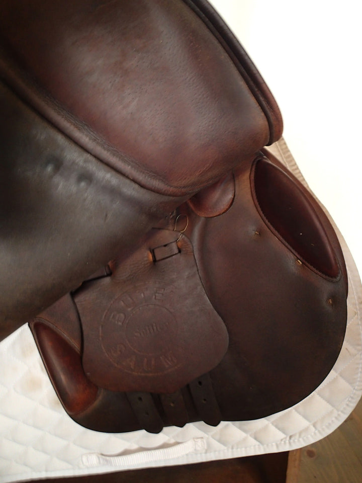 17" Butet Saddle - 2020 - M Seat - 2 Flaps - 4.5" dot to dot (095)