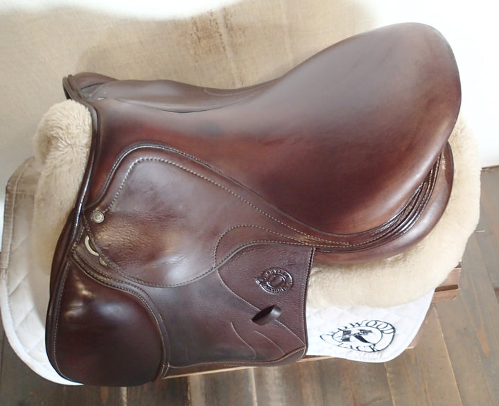 17.5" Antares Skylla Saddle - Full Buffalo - 2023 - 2N Flaps - 4.75" dot to dot (097)