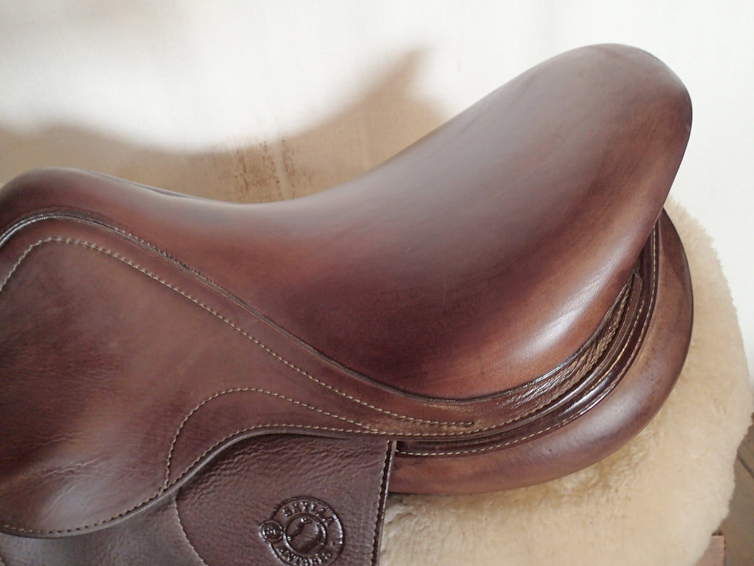 17.5" Antares Skylla Saddle - Full Buffalo - 2023 - 2N Flaps - 4.75" dot to dot (097)