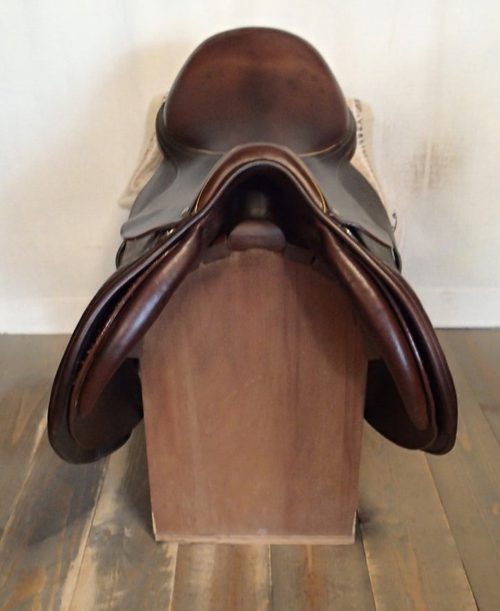 17" Luc Childeric Model M Saddle - 2014 - 5" dot to dot (100)