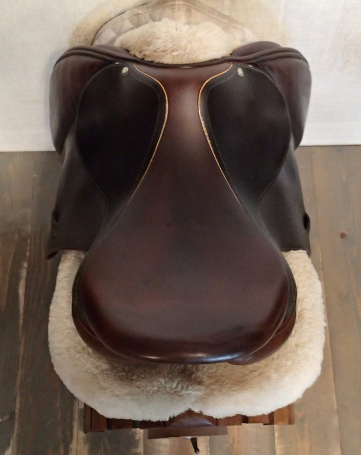 17" Luc Childeric Model M Saddle - 2014 - 5" dot to dot (100)