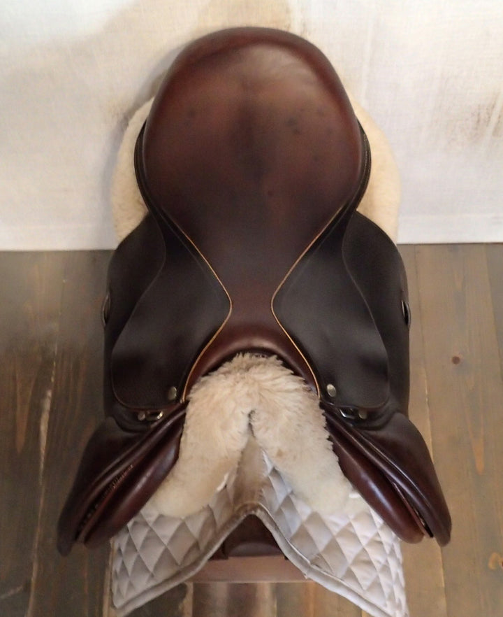 17" Luc Childeric Model M Saddle - 2014 - 5" dot to dot (100)