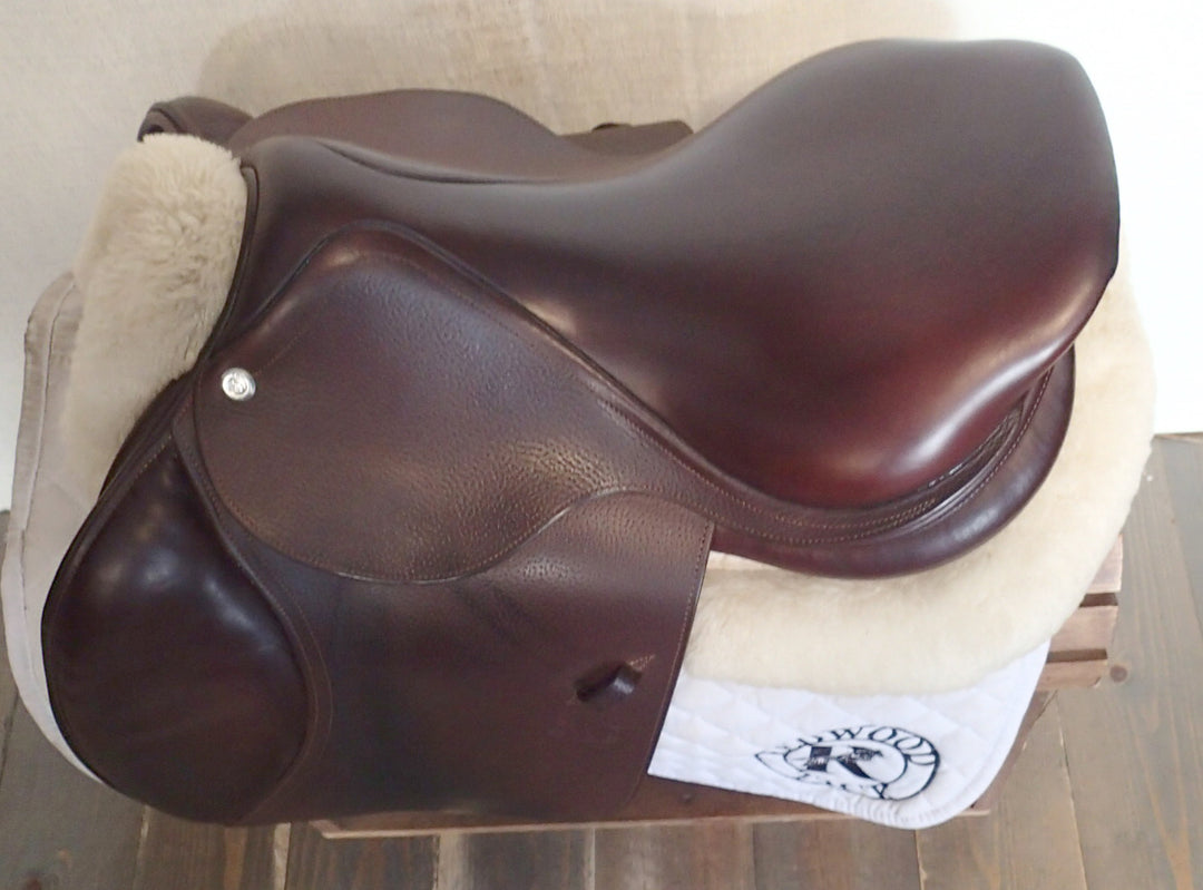 17" CWD Saddle - 2018 - 2L Flaps - SE01 - Pro Panels