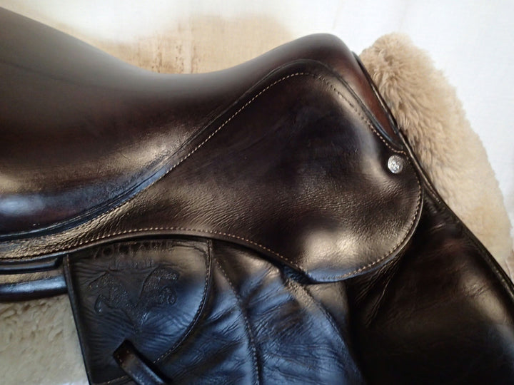 16.5" Voltaire Palm Beach Saddle - Full Buffalo - 2017 - 1 Flaps - 4.75" dot to dot - FIN Panels (104)