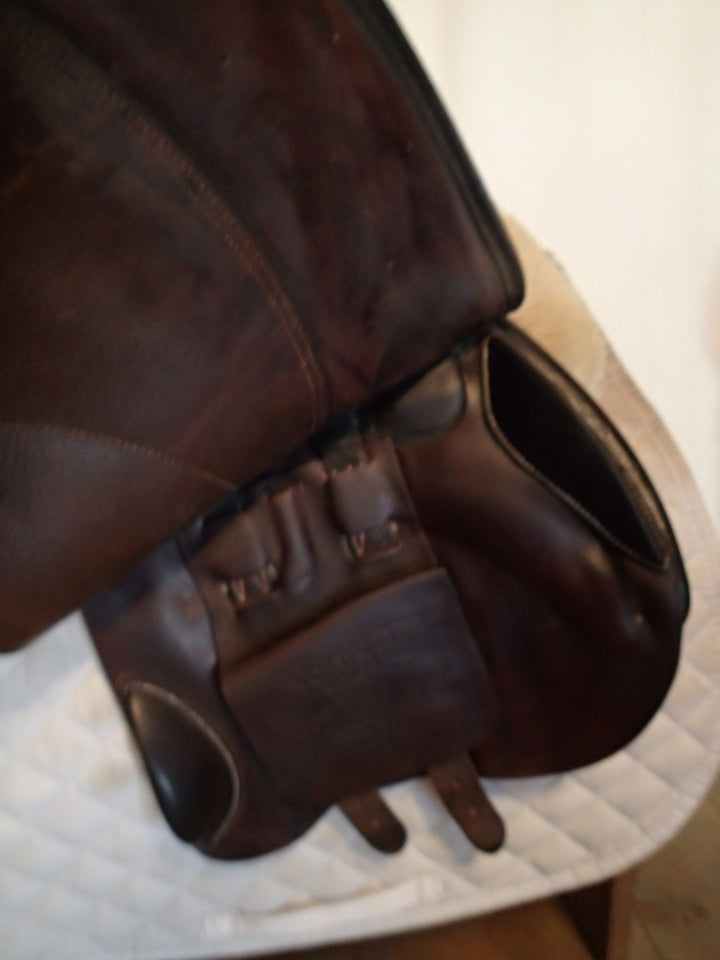 16.5" Voltaire Palm Beach Saddle - Full Buffalo - 2017 - 1 Flaps - 4.75" dot to dot - FIN Panels (104)