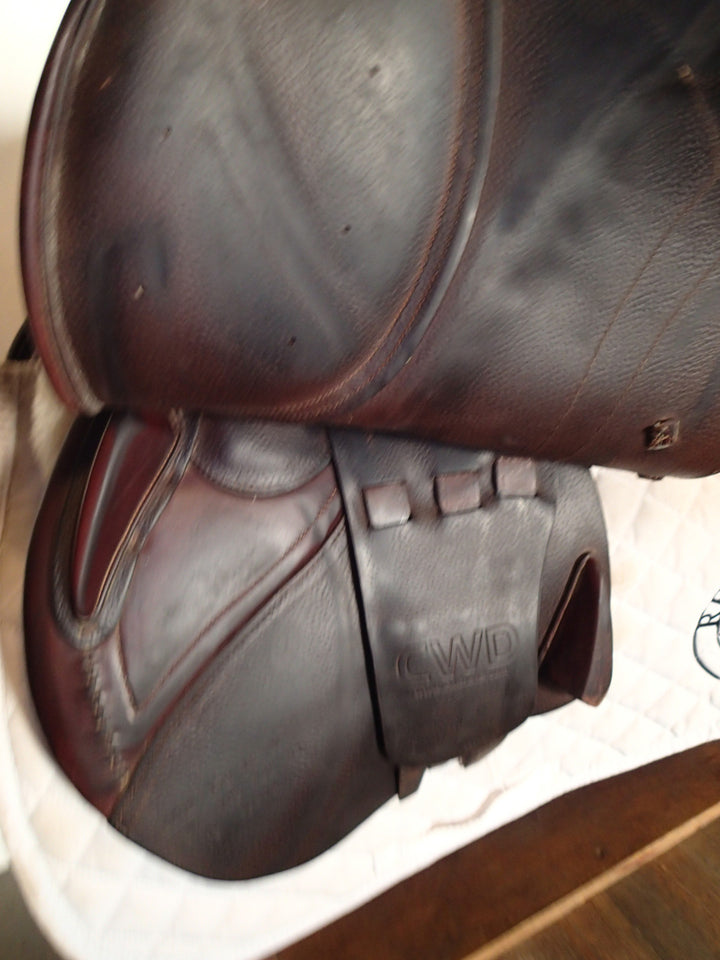 17" CWD Saddle - Full Buffalo - 2015 - 3C Flaps - SE02 - 4.5" dot to dot (105)