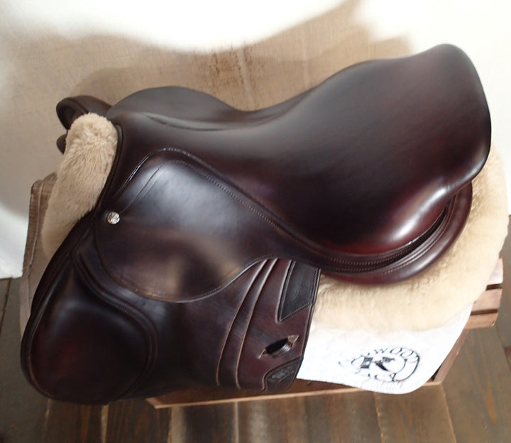 17" CWD Saddle - Full Buffalo - 2015 - 3C Flaps - SE02 - 4.5" dot to dot (105)