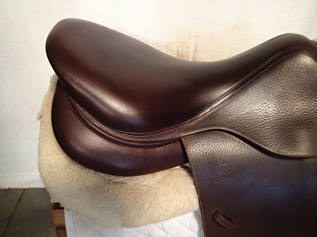 17.5" Devooucoux Biarritz S Saddle - 2020 - 3A Flaps - 5" dot to dot (108)