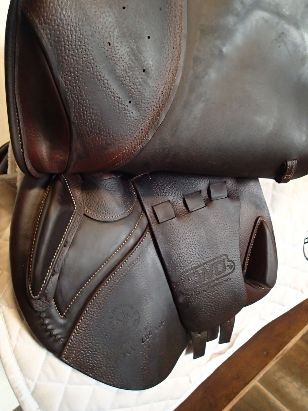 17.5" CWD Saddle - 2019 - 3C Flaps - SE02 - Pro Panels (110)