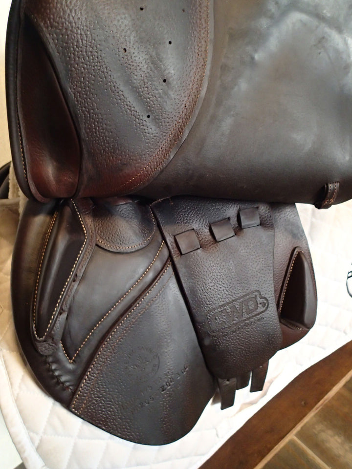 17.5" CWD Saddle - 2019 - 3C Flaps - SE02 - Pro Panels (110)