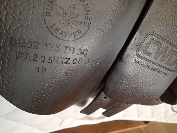 17.5" CWD Saddle - 2019 - 3C Flaps - SE02 - Pro Panels (110)