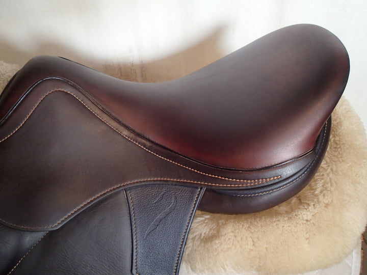 16.5" Antares Hero Saddle - Full Buffalo - 2023 - 5" dot to dot (112)