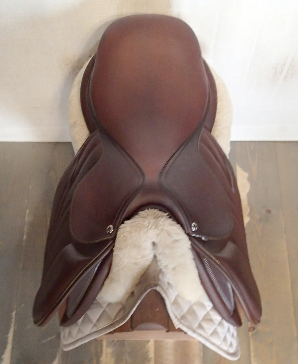 17" Butet Premium Saddle - Full Calfskin - 2015 - P Seat - 2.25 Flaps - 4.5" dot to dot (114)