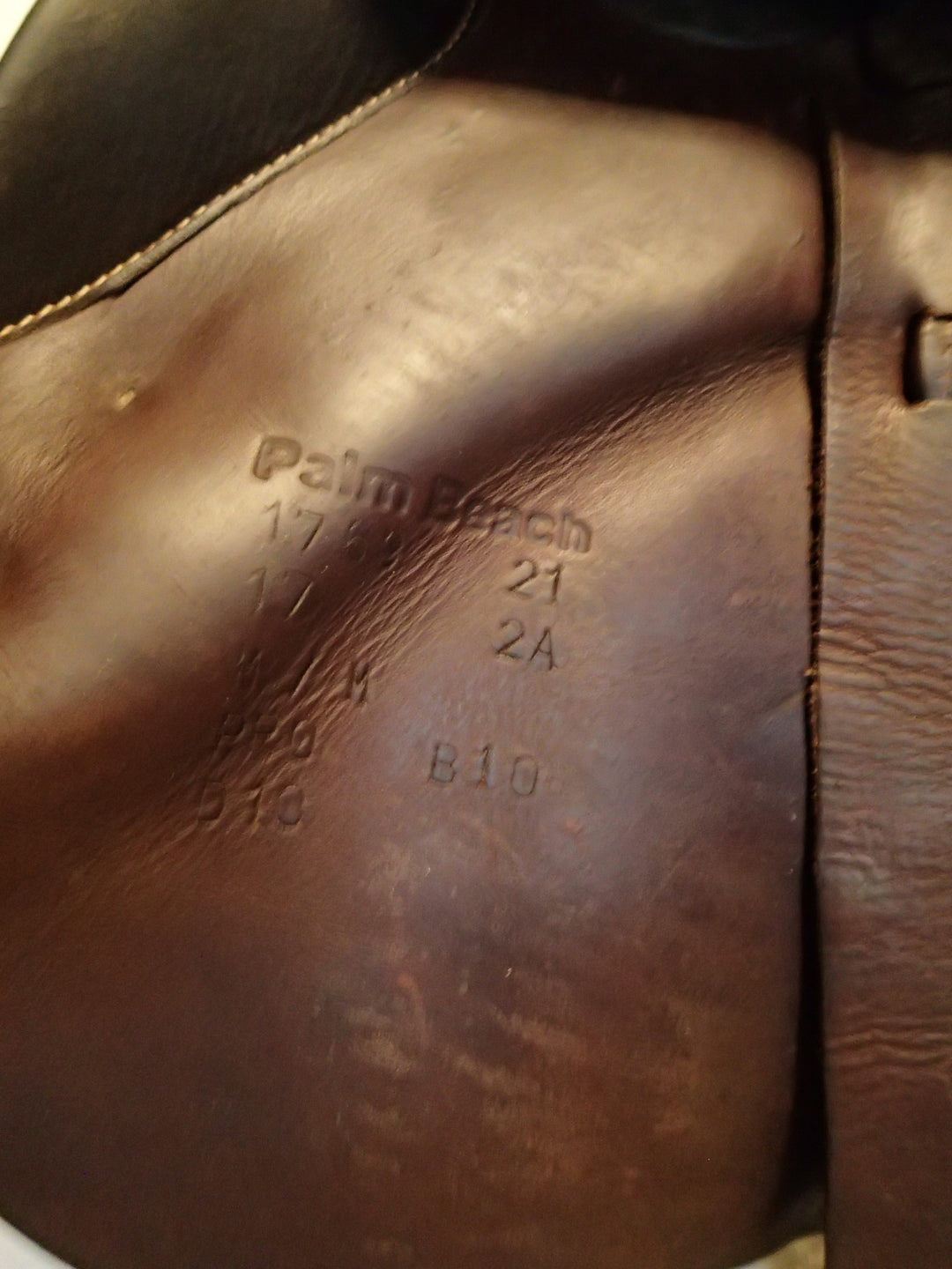 17" Voltaire Palm Beach Saddle - Full Buffalo - 2021 - 2A Flaps - 4.75" dot to dot - Pro Panels (120)