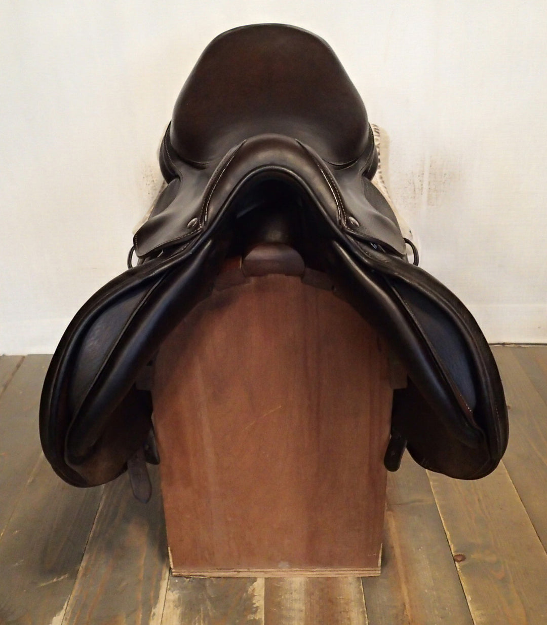 17" Voltaire Palm Beach Saddle - Full Buffalo - 2021 - 2A Flaps - 4.75" dot to dot - Pro Panels (120)