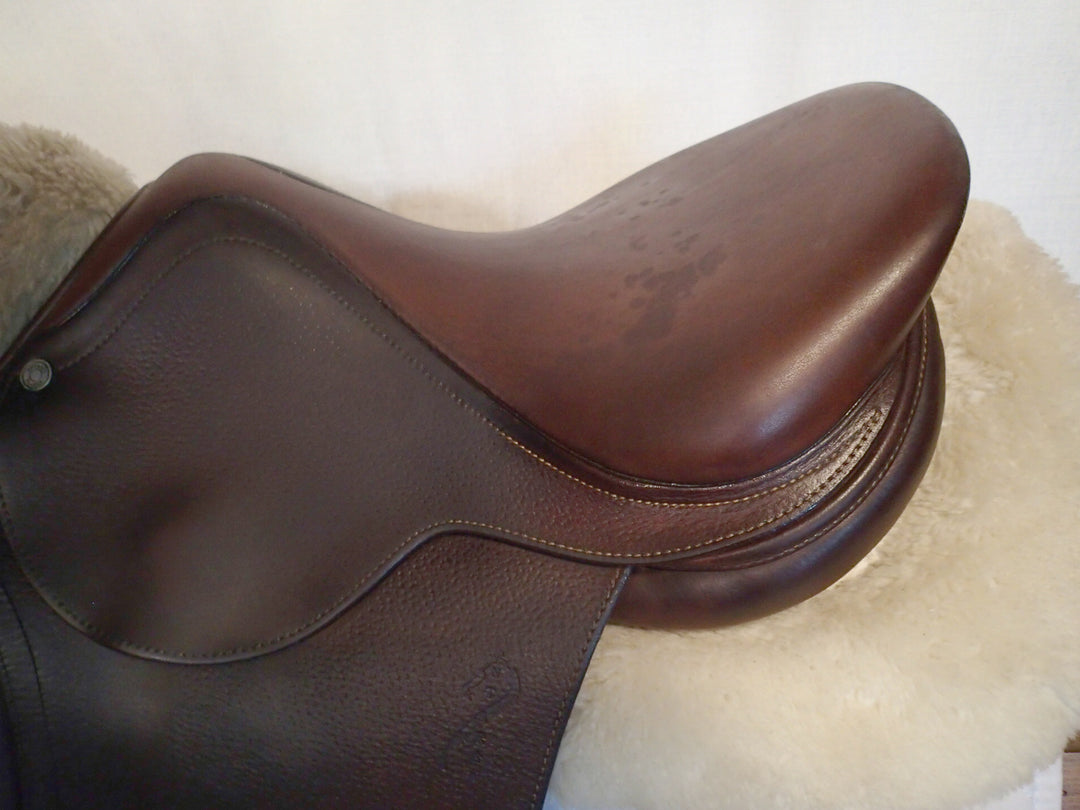 15" Antares Saddle - 2007 - 0N Flaps - 4.75" dot to dot