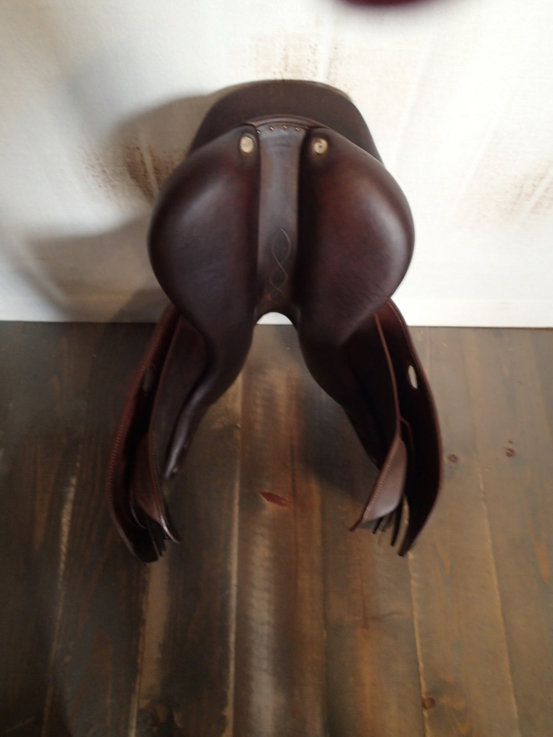 17" Antares Evolution Saddle - Full Buffalo - 2014 - 2N Flaps - 4.75" dot to dot (124)