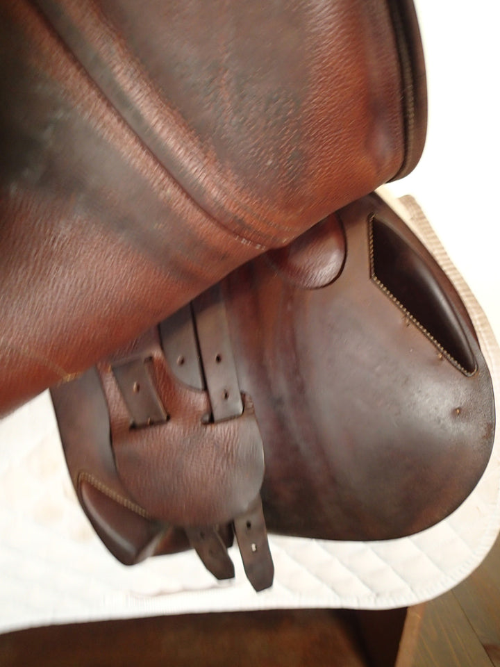 17" Antares Evolution Saddle - Full Buffalo - 2014 - 2N Flaps - 4.75" dot to dot (124)