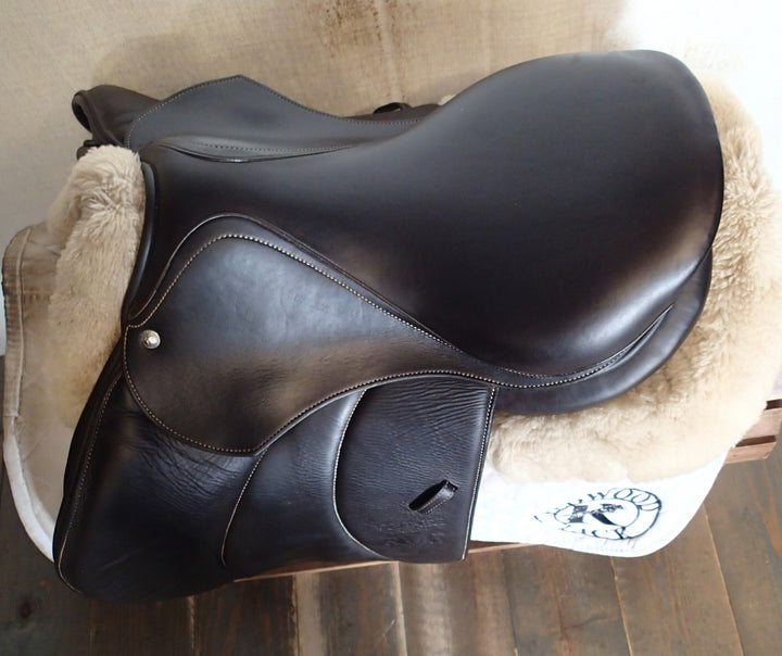 16" Voltaire Palm Beach Saddle - Full Buffalo - 2023 - 2A Flaps - 4.75" dot to dot - FIN Panels (125)