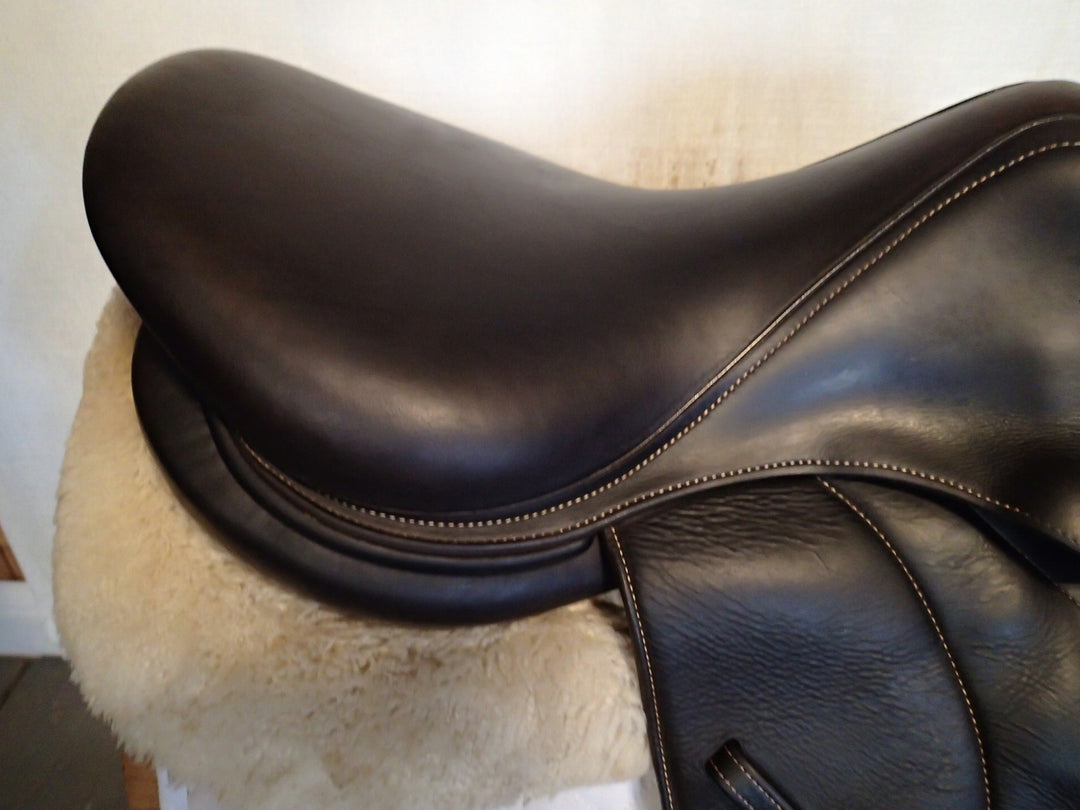 17" Voltaire Palm Beach Saddle - Full Buffalo - 2021 - 2AA Flaps - 4.5" dot to dot - Pro Panels (126)