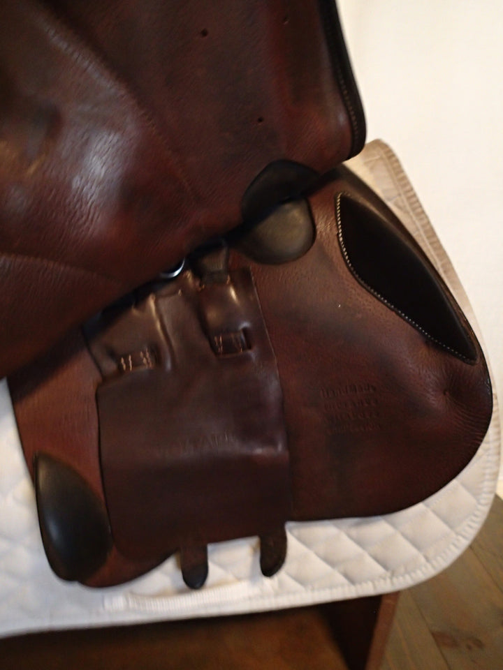 17" Voltaire Palm Beach Saddle - Full Buffalo - 2021 - 2AA Flaps - 4.5" dot to dot - Pro Panels (126)