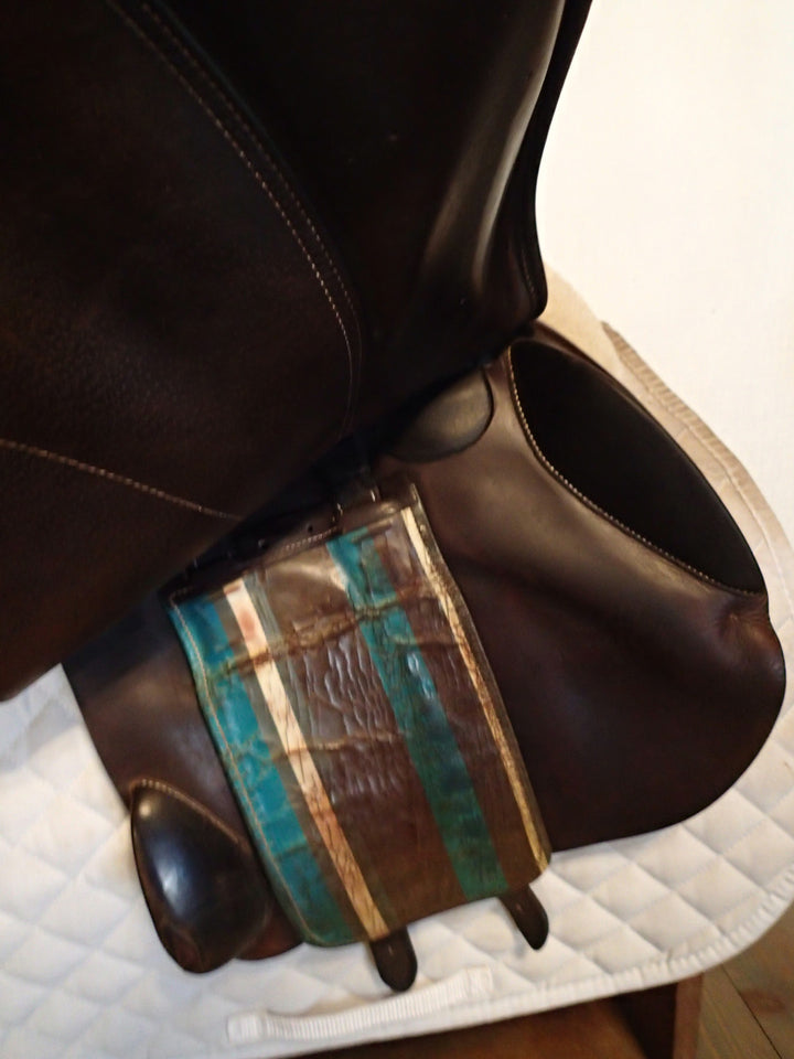 17" Voltaire Palm Beach Saddle - Full Buffalo - 2017 - 2A Flaps - 4.75" dot to dot - Pro Panels (127)