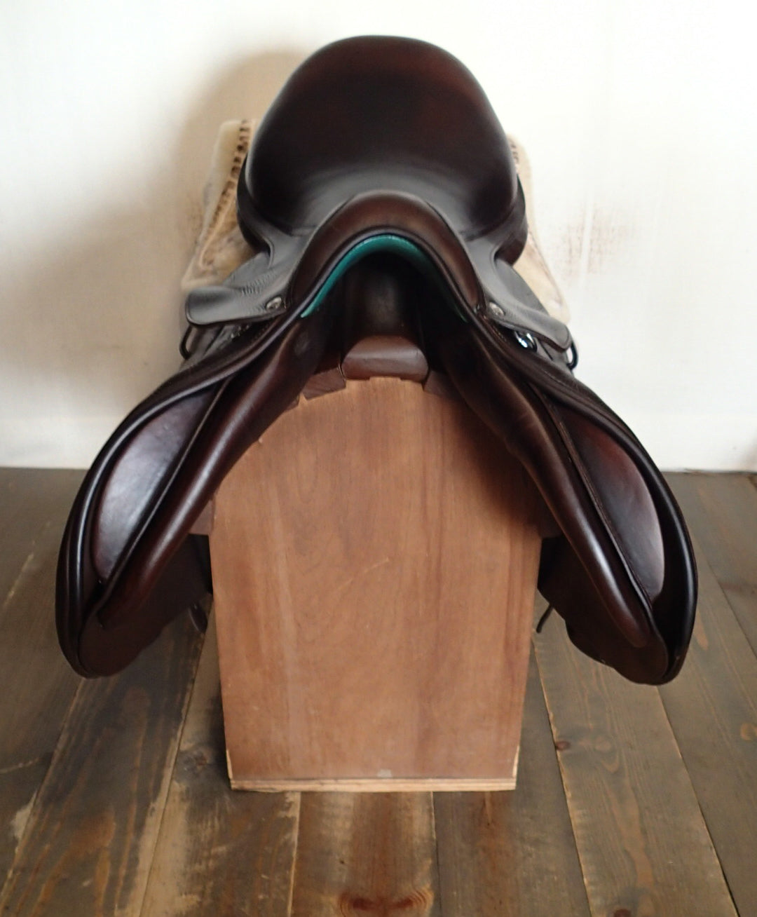 18" Voltaire Palm Beach Saddle - Full Buffalo - 2014 - 2AA Flaps - 4.75" dot to dot - Pro Panels (132)
