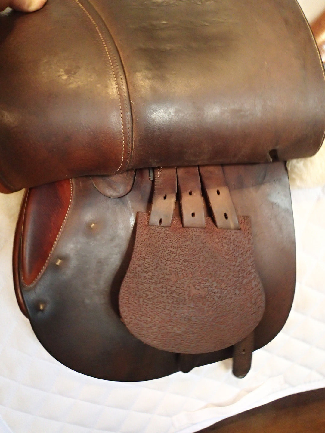 16" Butet Saddle - 2013 - L Seat - 1 Flaps - 4.25" dot to dot