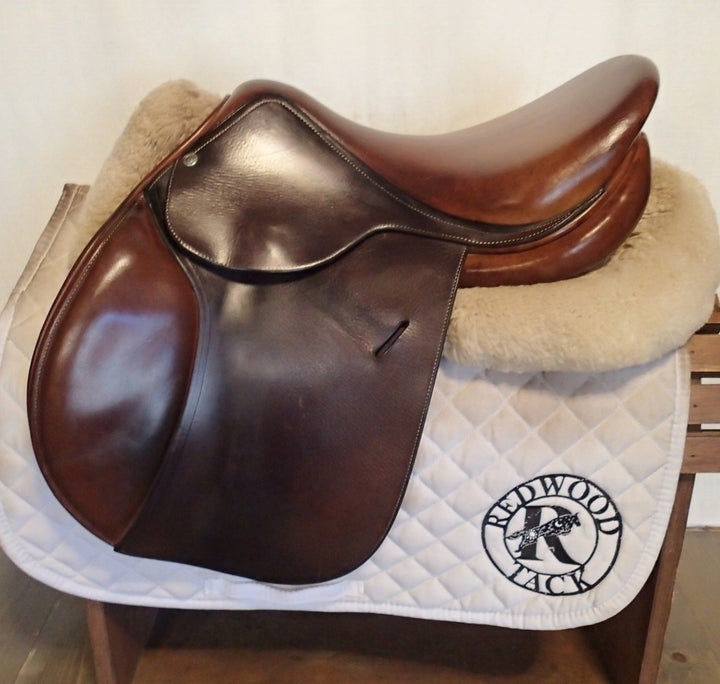 16" Butet Saddle - 2013 - L Seat - 1 Flaps - 4.25" dot to dot (133)