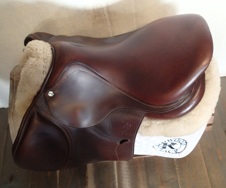 17" Antares Connexion Saddle - Full Buffalo - 2020 - 2AB Flaps - 5" dot to dot (133)