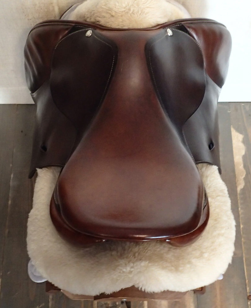 18.5" Voltaire Palm Beach Saddle - 2017 - 3AAR Flaps - 4.75" dot to dot - Pro Panels