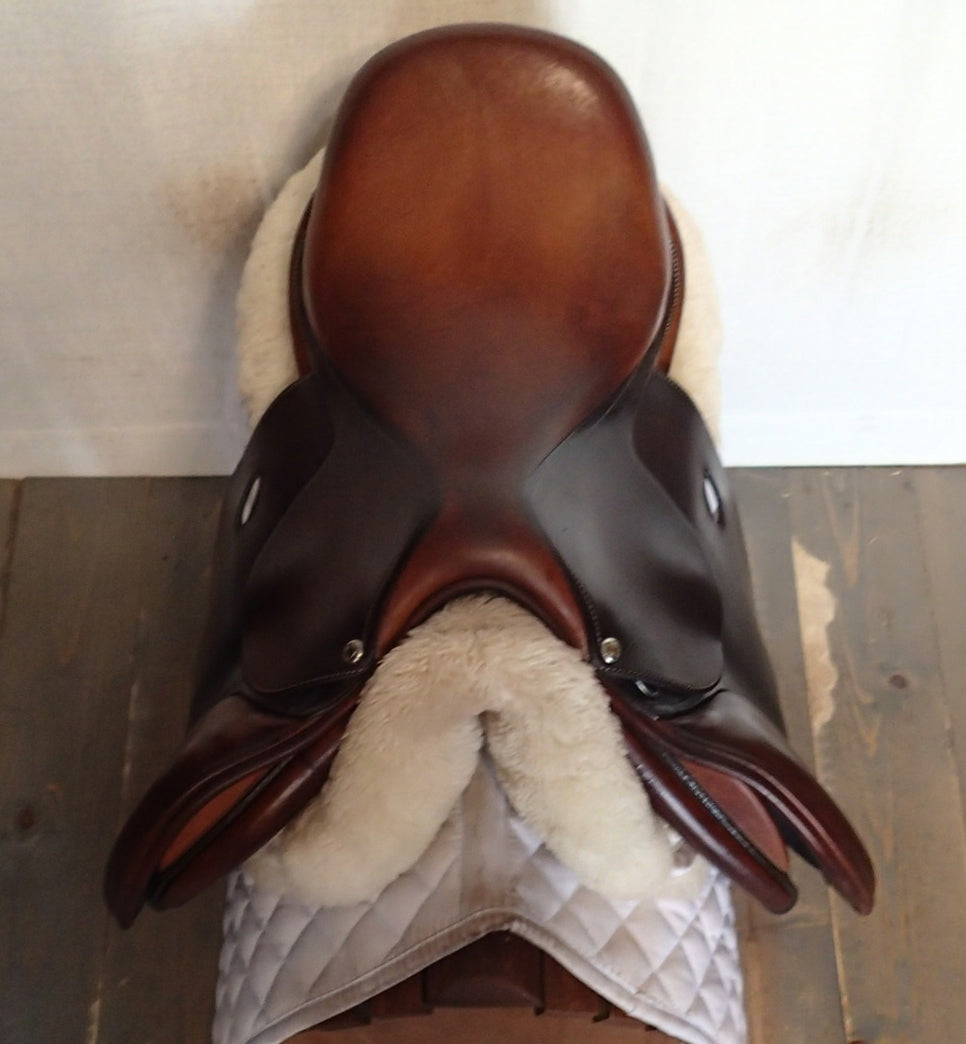 18.5" Voltaire Palm Beach Saddle - 2017 - 3AAR Flaps - 4.75" dot to dot - Pro Panels