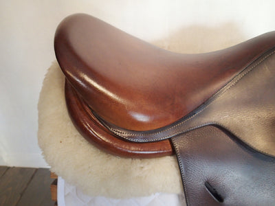 18.5" Voltaire Palm Beach Saddle - 2017 - 3AAR Flaps - 4.75" dot to dot - Pro Panels