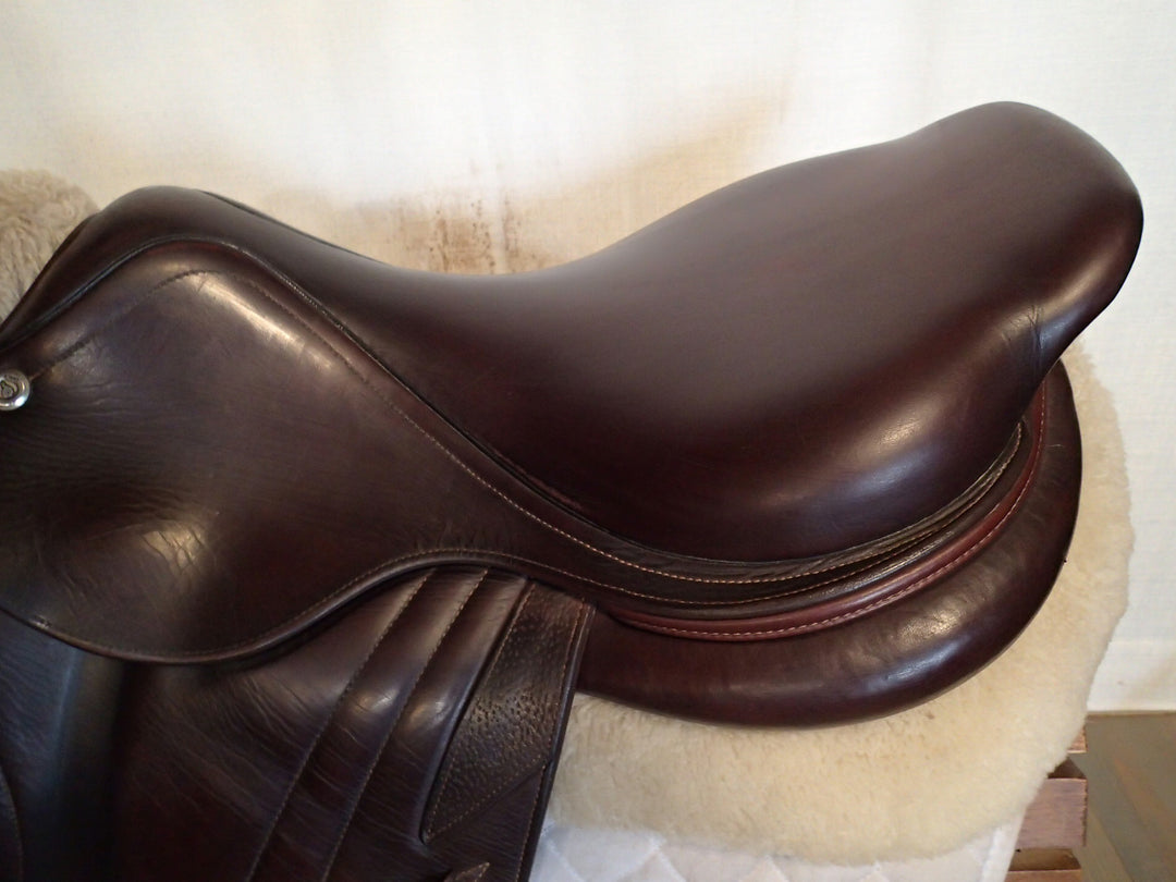 18" CWD Saddle - Full Buffalo - 2017 - 4C Flaps - SE02 - 4.25" dot to dot - Pro Panels (134)