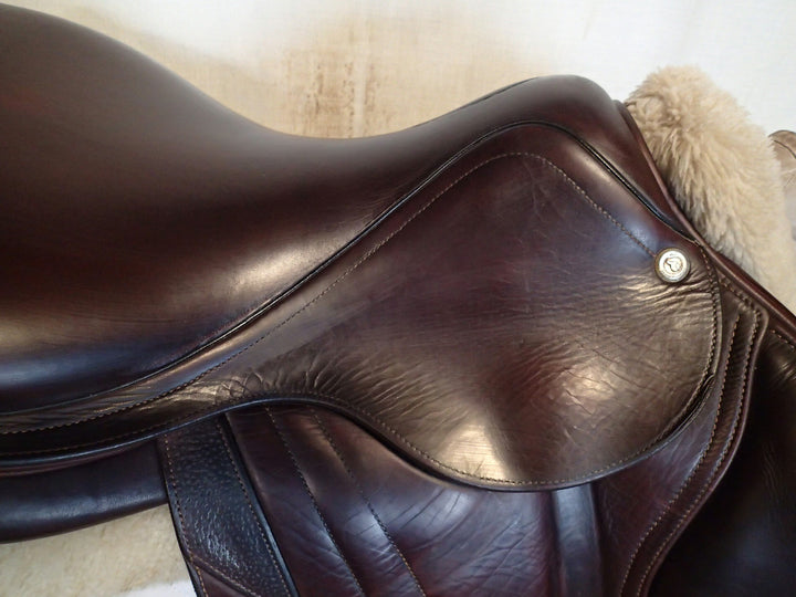18" CWD Saddle - Full Buffalo - 2017 - 4C Flaps - SE02 - 4.25" dot to dot - Pro Panels (134)