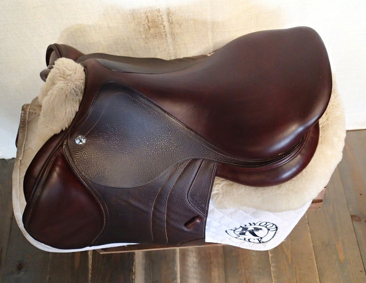 17" CWD Saddle - 2021 - 2C Flaps - SE03 (135)