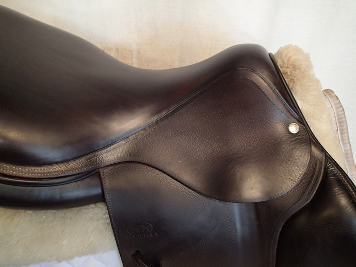 18" Devoucoux Biarritz Saddle - 2012 - 3A Flaps - 4.75" dot to dot