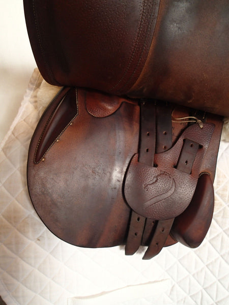 16.5" Antares Saddle - 2011 - 1N Flaps - 4.5" dot to dot