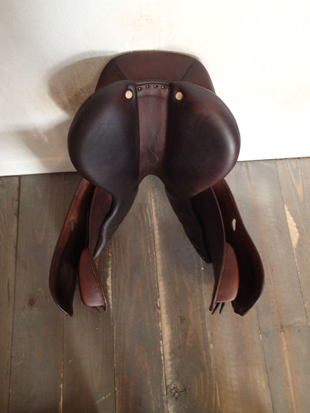 16.5" Antares Saddle - 2011 - 1N Flaps - 4.5" dot to dot