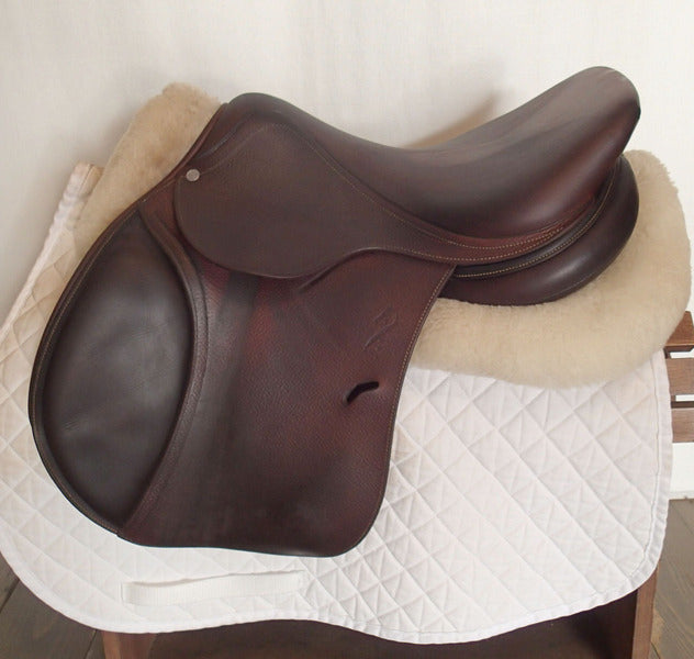 16.5" Antares Saddle - 2011 - 1N Flaps - 4.5" dot to dot