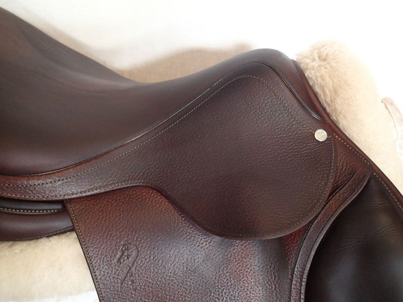 16.5" Antares Saddle - 2011 - 1N Flaps - 4.5" dot to dot